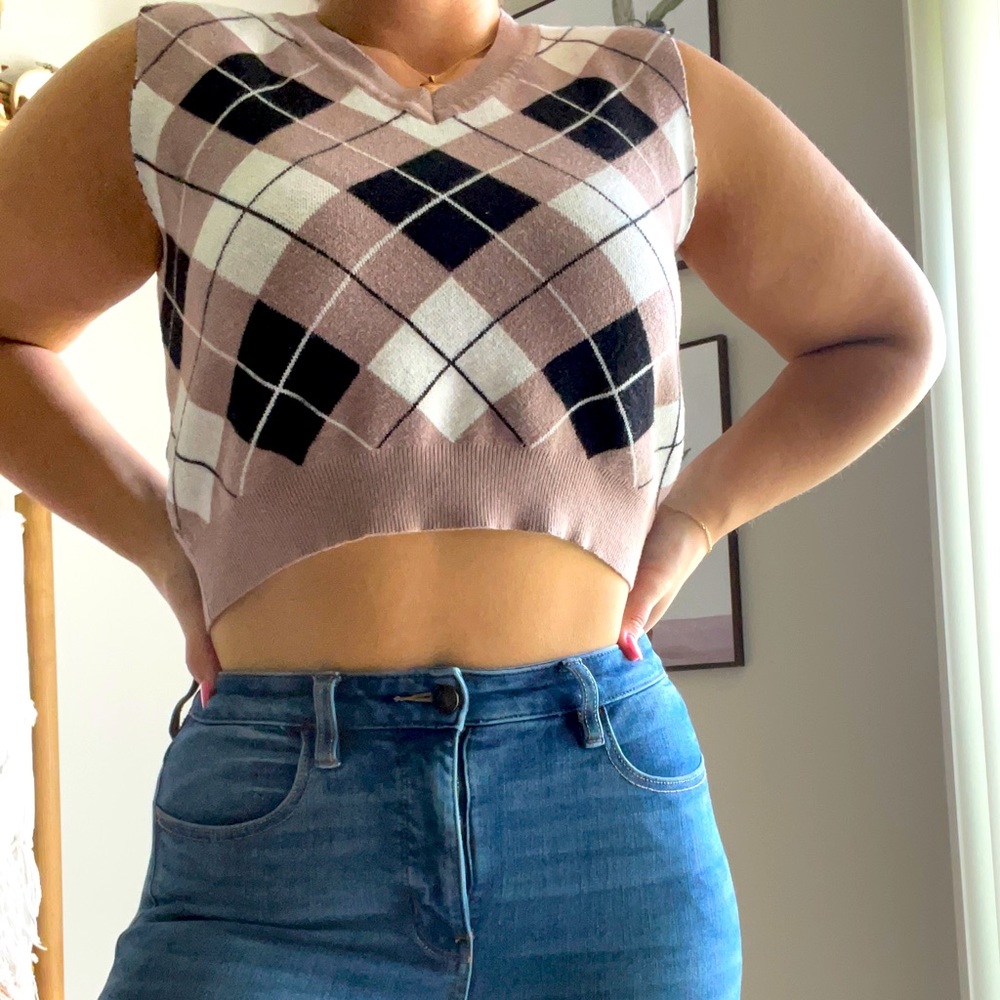 Cropped Sweater Vest